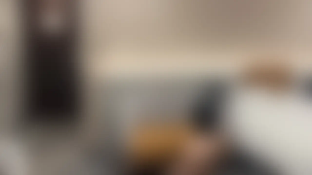 【舐め犬奉仕】23歳携帯ショップ店員(K様)にお仕事終わりにたっぷり使っていただきました
●初連絡のメール(一部抜粋)
>
>ブログと動画見ました。
>23歳 仕事帰りにお酒飲みながら使ってみたいです。
>
>iPhoneから送信
メッセージのやり取りさせていただいて、K様は23歳の携帯ショップ店員をやられていてプライベートでは性欲が強すぎて彼氏と週6セックスしてるのに満足しきれず、舐め犬を「追加の性処理道具」として呼び出してみたくてメッセージ頂けたそうです。
「彼氏とは毎日エッチしてるけど、クンニはあんまり長くしてくれないし、私が満足するまで舐め続けてくれる道具が欲しくて。仕事終わりにお酒を片手にリラックスしながら、好きなだけイキまくりたいんです」
--------------------------------
携帯ショップ店員様の強い性欲に、仕事終わりの缶チューハイ片手に完全に道具として扱われた至福の屈じょくでした。
またお呼びいただけるよう精進します。
M男/痴女/SM/顔面騎乗/クンニ/S女 (2/2)