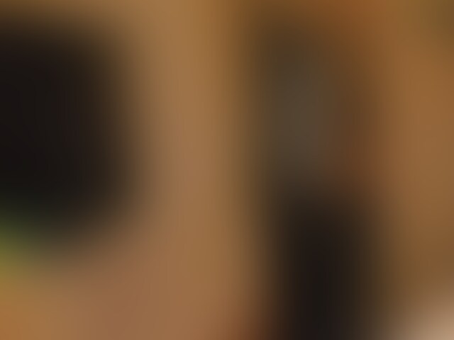 【過去特典をまとめたものです。入手済の方は購入しないようご注意ください】
美女Kさんが○○○束した男にひらすらオナラ責め!
・黒タイツや白ショートパンツで水っぽい強烈なオナラ!
・タイトなスカートに○○○顔を突っ込ませてゼロ距離放屁!
・下着で顔にお尻を押し付けてゼロ距離オナラ責め!
・下着で自分でも臭がるほどの握りっ屁!
・カップを使った強烈な密閉握りっ屁!
※過去特典6回分4800円のところお得な1000円引きです (2/2)
