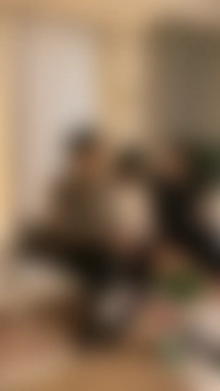 ⚠️完全顔出し動画⚠️
本編3時間30分(動画時間210分)
【Gカップの幼稚園の先生と男友達と3人で複数SEX】
アプリで知り合った幼稚園の先生してる巨乳美女をセフレ化して仕事終わりに呼び出して3Pしたの最高すぎたww
普段は面倒見の良いお姉さん的存在なのに、夜はチンポ2本しゃぶって喘ぎまくってるのエロすぎるwww
※「いいね」と「ブックマーク」多かったら別日の未公開中出しセックス動画を公開しちゃいますwww (2/2)