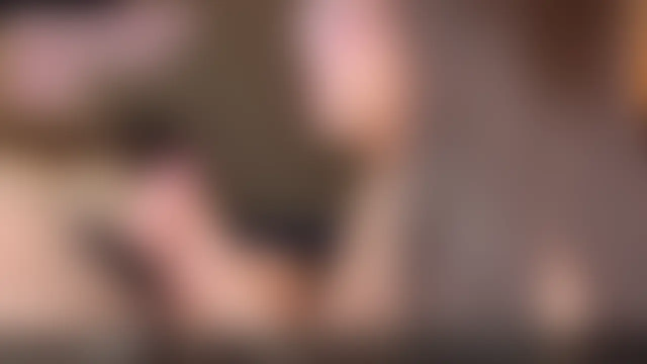 【フェラ抜き美女3名連続】①言葉責めがエロいS属性・那奈さん②爆乳癒し系・陽菜さん③従順すぎる女子大生・紗々さん
こんにちは、エロイストです
今後の出演モデルを選抜する『マンツーマン実技試験』
今回は一挙3名のフェラ抜きを収録しました
【1人目:言葉責めがエロいS属性・那奈さん】
フェラした人数は「余裕で3ケタは超えてます」との事
精子、ピュッて出しちゃってね」など甘い言葉責めのオンパレード
口内発射された後は「キレイにしてあげる」と、お掃除バキュームで最後の一滴まで吸い尽くしてくれました
【2人目:爆乳癒し系・陽菜さん】
「愛情たっぷり込めてフェラチオしてあげますからね」
「我慢汁の味がしてきましたね」と微笑むと、ラストスパートで口内発射へ
「おち〇ちん、キレイになりました」と、接客業で鍛えた完璧な対応でした
【3人目:従順すぎる女子大生・紗々さん】
受け答えの様子は幼っぽい反面、性のテクニックは中々のもの
屈託のない笑顔を見せながら、手コキ、おっぱいスリスリ攻撃、そして各種フェラテクを楽しそうに進めていきます
口内発射後に吐きそうな表情を見せますが、健気に笑顔を作ってドロドロ濃厚ザーメンを飲み干してくれました
以上、タイプも得意技も異なる彼女たちのバラエティ豊かな性技を、存分にお楽しみください
※本編最後に発射シーンダイジェストあり (2/2)