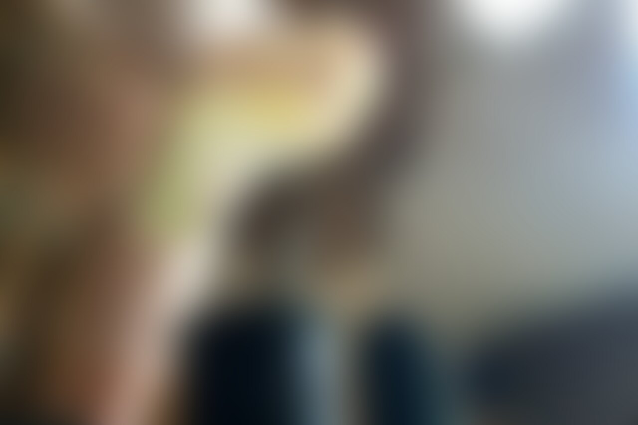 足裏屋と申します。
素人女性をSNSや街中で声をかけて出演してもらっています。
今回の女性は26歳劇団員のMIYAJIさんのpart6です。
今回は踏みつけ動画になります。透明のテーブルを踏み踏みしてもらい笑い上戸のMIYAJIさんの踏みつけは楽しい仕上がりになりました。以外にもSっ気を発揮する場面もあり、劇団員だけあるなと感心させられましたよ!!
*動画情報
時間:5分34秒
フレーム:1920×1080 FHD
ファイル形式:MP4
ビットレート:25M
*注意書き
・出演女性はすべて○○○以上です。
・この作品はオリジナル作品として販売することを目的として製作しています。
・作品はオリジナル作品であり第三者に提供、販売等の行為を行うことはいかなる場合も禁止します。
・無断販売、無断転用をした場合は法的処置をとらせていただき、損害賠償請求を致します。 (2/2)