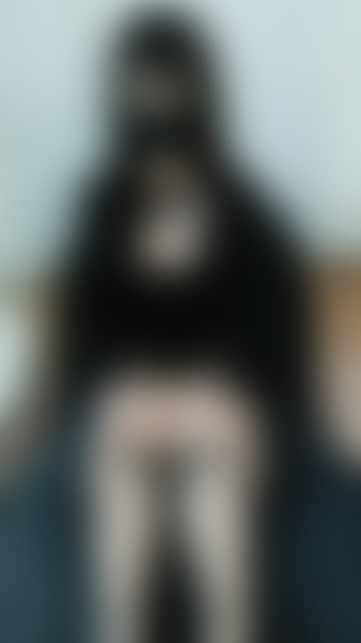 スマホカメラアングル
えちえちお○○○さんたちに人気のセクシーニットワンピを着てTikTok撮ってたら発情してしまったのでウーマナイザーで潮吹きオナニーしたよっ💜 (2/2)