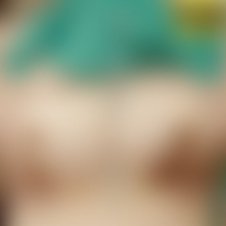 ノースリーブタンクトップでノーブラ巨乳揉みしてます。
かに🦀ちゃんの柔らかおっぱいを楽しんでね♡
#乳揺れ
#フェチ
#着衣
#学校
#個人撮影
#おっぱい
#巨乳
#えちえち
#パイ揉み
#素人
#制服 (2/2)