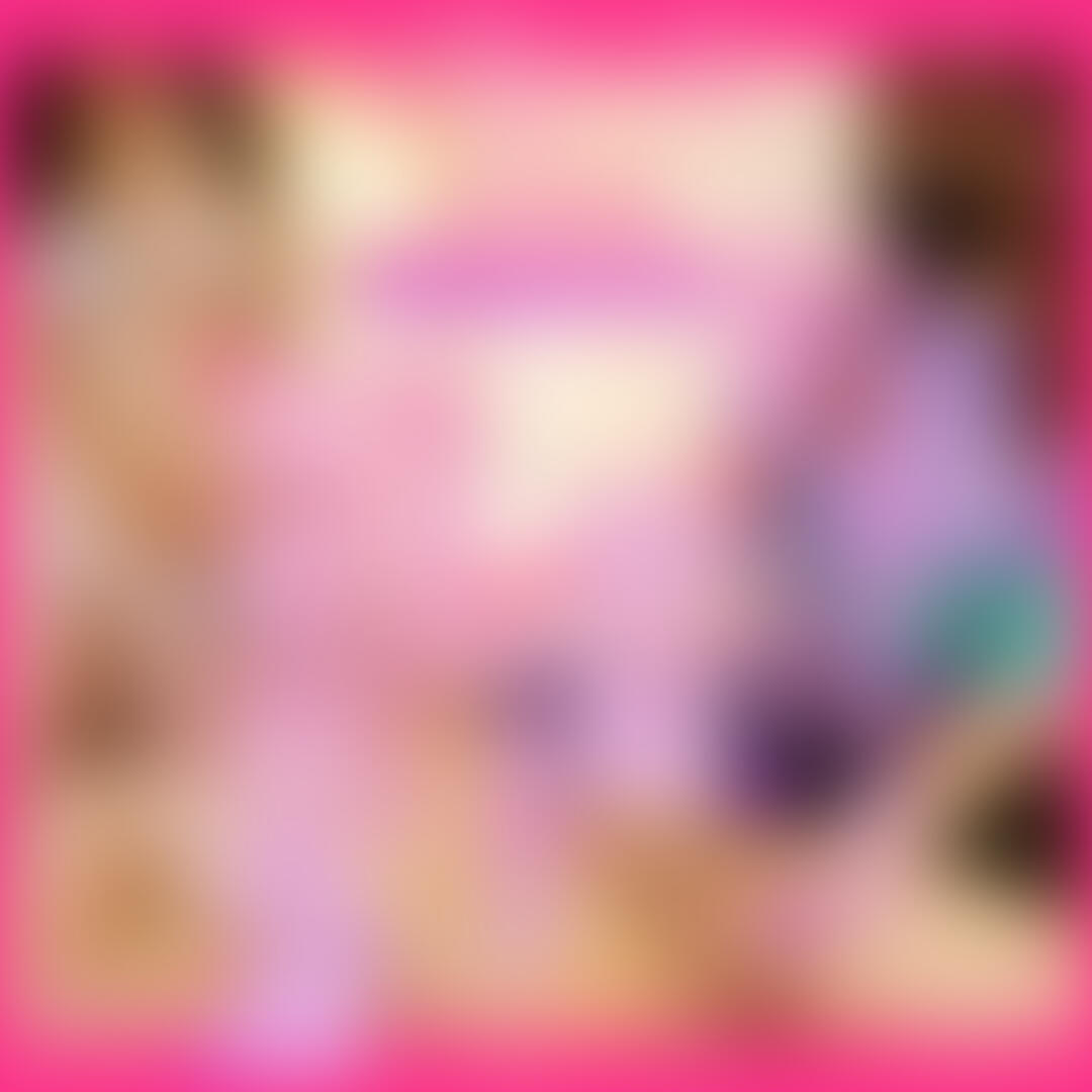 顔騎されちゃって興奮しちゃうね?
息吸うフリして匂い嗅いでるの知ってるんだからね?😛
フンフン鼻息荒くしちゃっておちんぽ勃起させちゃって変態じゃん💓
手コキされたら余計やばいね?
四つん這いでぜーんぶ恥ずかしいところ見られながらおちんぽシコシコされちゃって😋
乳搾りみたいだよ?
あ、おちんぽ搾りか😛💓
精子搾り取っちゃうよ?✨
たくさん焦らされてたくさん遊ばれちゃって嬉しかったでしょ?
こんなに気持ちよくて興奮することないもんね?✨
最後は気持ちよくイけるかな?😛 (2/2)