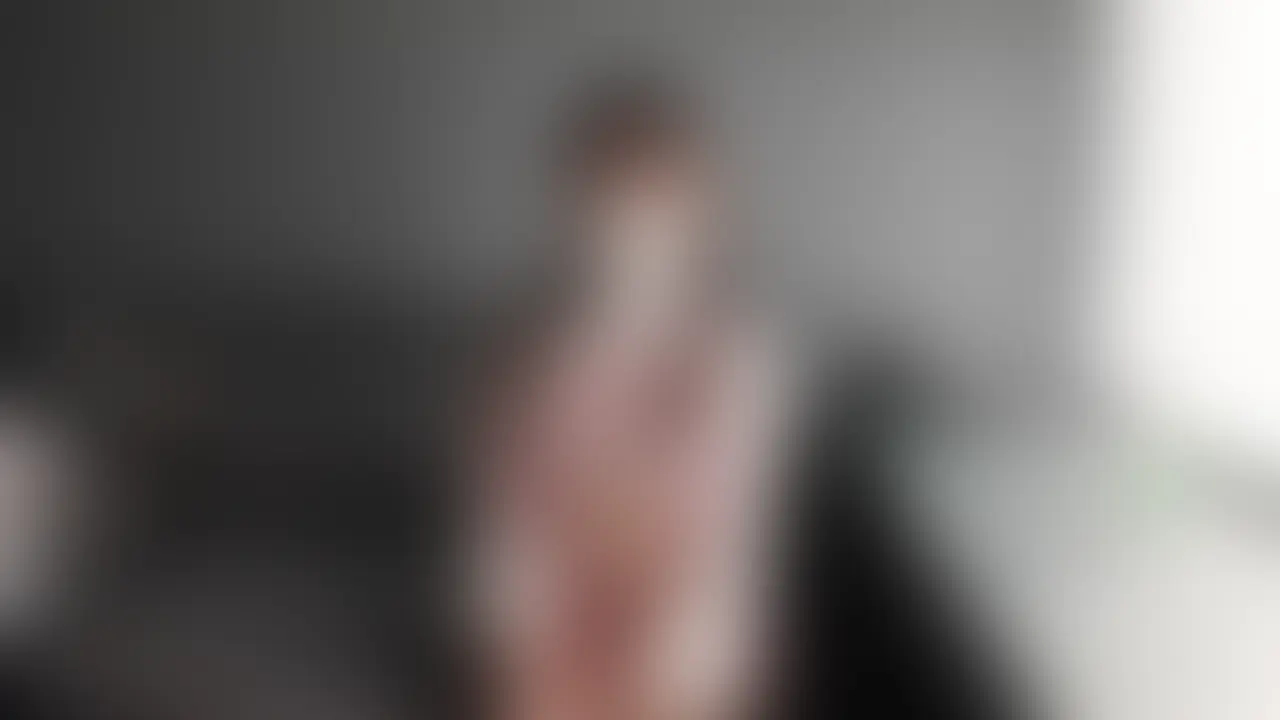 【主観・ちゅぱちゅぱ乳首舐めでパンティー濡れ濡れ】童貞ニットコスで生中エッチ #1
♡┈┈┈┈┈┈┈┈┈┈┈┈┈┈┈♡
🤝木内さんからのおねがい🤝
「応援してる!」「もっと投稿して!」という人はぜひ♡いいねを押してくださいっ。
いいねがモチベーションになって毎日投稿継続できます🤍
♡┈┈┈┈┈┈┈┈┈┈┈┈┈┈┈♡
こちらは男性の耳元につけたカメラで撮影した主観映像となります。
定点カメラと比べて画質は落ちますが、まるで目の前に木内さんがいるかのような臨場感を楽しむことができます😌
童貞ニットコスで生中エッチの見どころは…
・5月8日(金):ちゅぱちゅぱ乳首舐めでパンティー濡れ濡れ←TODAY!!
・5月11日(月):アナルの中まで舐め尽くす舌入れアナル舐め
・5月15日(金):ギンギンに勃ったち〇こをじゅるじゅるフェラ
・5月22日(金):カチカチち〇こでバックから奥まで生ガン突き (2/2)
