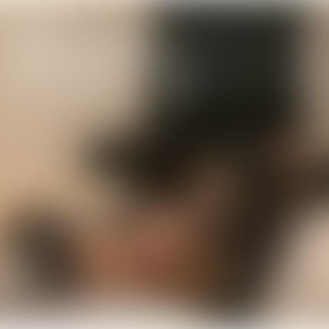 ‼️期間限定、1コイン500円セール中‼️
露出散歩後のオナとハメ動画です😇
なんの禊でもないですが…ハマってしまったようで...笑
ショート動画見てもらった人は分かると思うのですが、外でも軽くオナニーさせました笑
その続きです😇
最終的にうつ伏せでイッてたのは普段通り(笑)で大変いいです笑
うつ伏せの方がイキやすいらしいです!
見てるだけで興奮したので、少しフェラしてもらってすぐ挿入しました笑
バックから背面騎乗位に持ってきた時のガニ股歩きが最高なので見てください笑 (2/2)