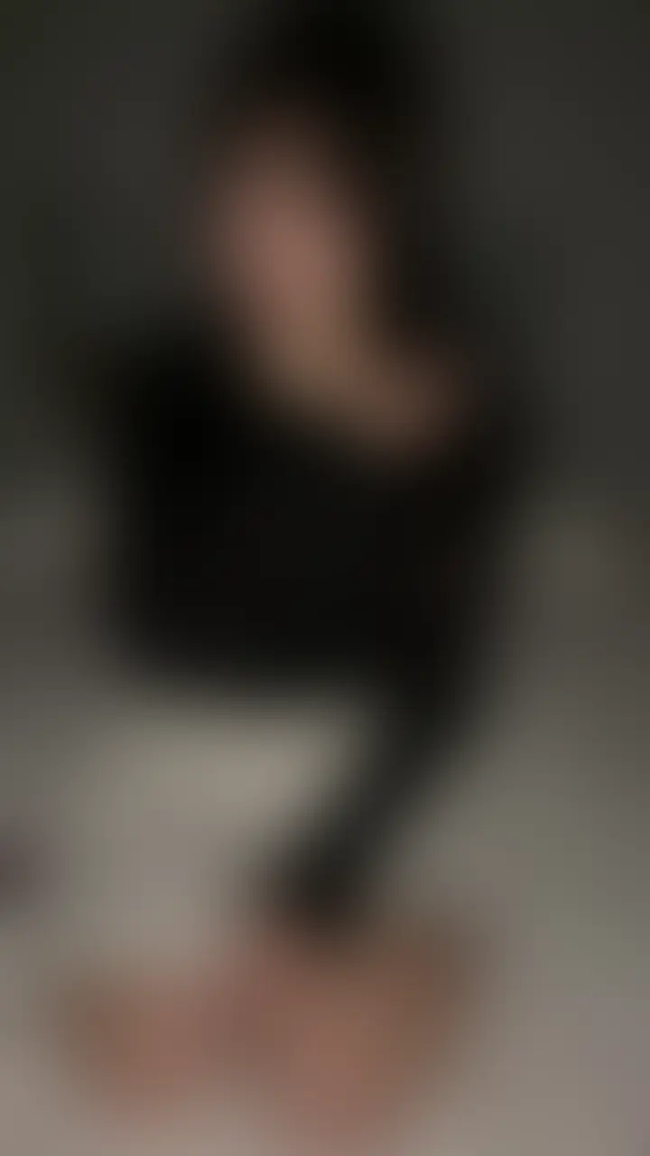 【本編顔出し】「ごめんなさい」と連呼しながら中出しされる新婚美人
画面右のいいねと保存をして応援よろしくお願いします👰
ー絶頂プロフィールー
新婚2年目
23歳美容師
得意料理は肉じゃが
ー応募理由ー
結婚してからは旦那とレスに
ひとりでするのも虚しく応募に至る (2/2)