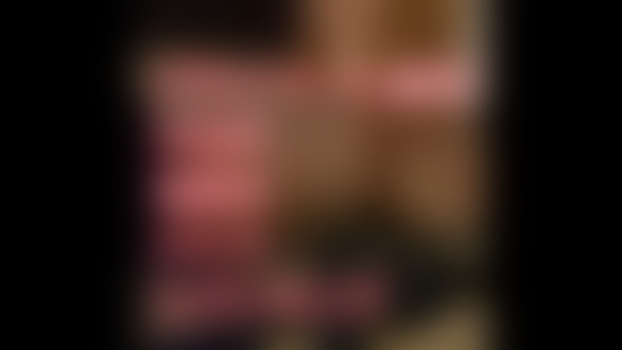 デカ尻ガン突き♡
正常位からのバックで○○○寸前のオホ声♡ (2/2)