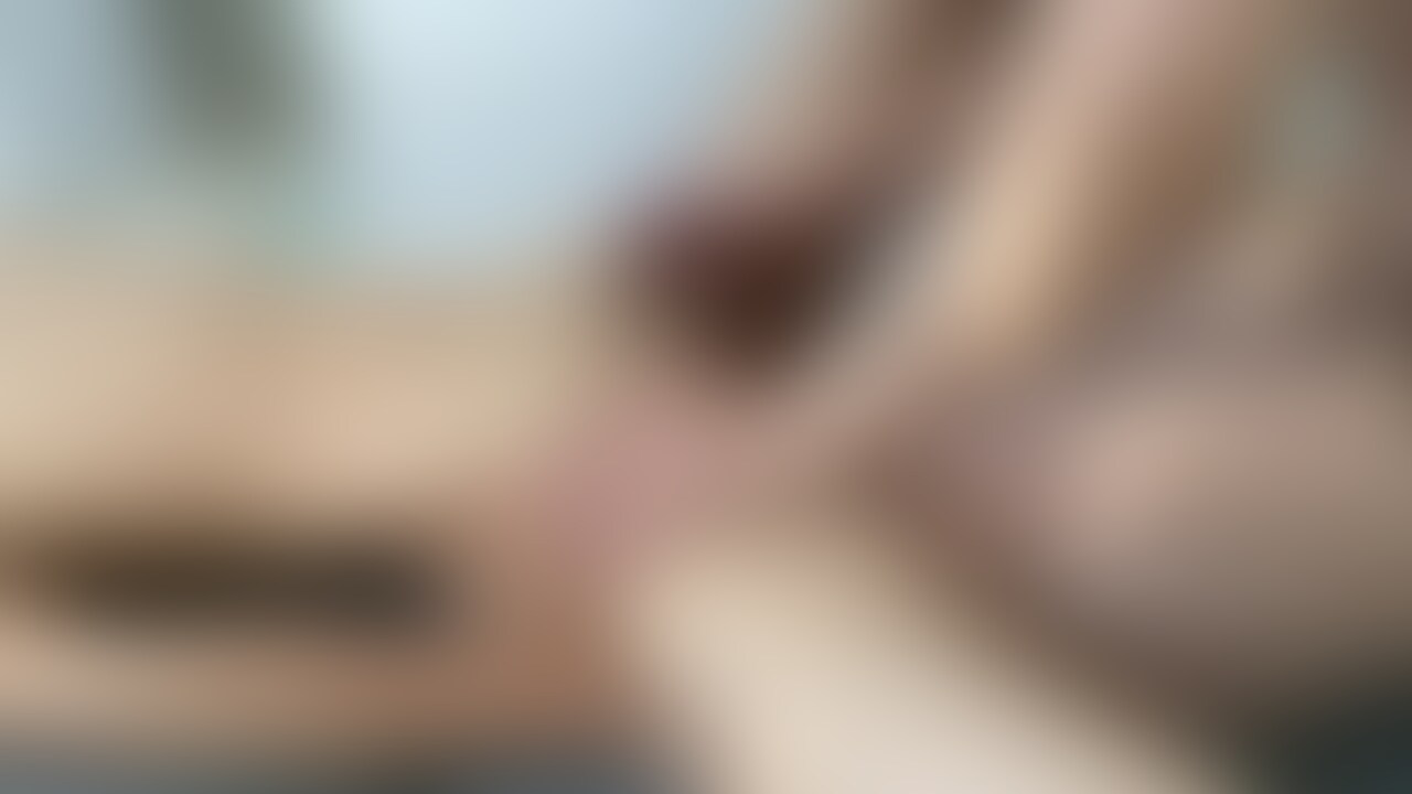 19歳童貞君を未経験のマットプレイで悶絶させてあげた🥺
初めてのフェラ、亀頭責め、潮吹きまで私に奪われちゃって幸せそうだった(^^)
次はもっと激しく○○○されたいらしいから3pでもしてあげようかな☺♡
その前にやっぱりお尻開発だね♡ (2/2)