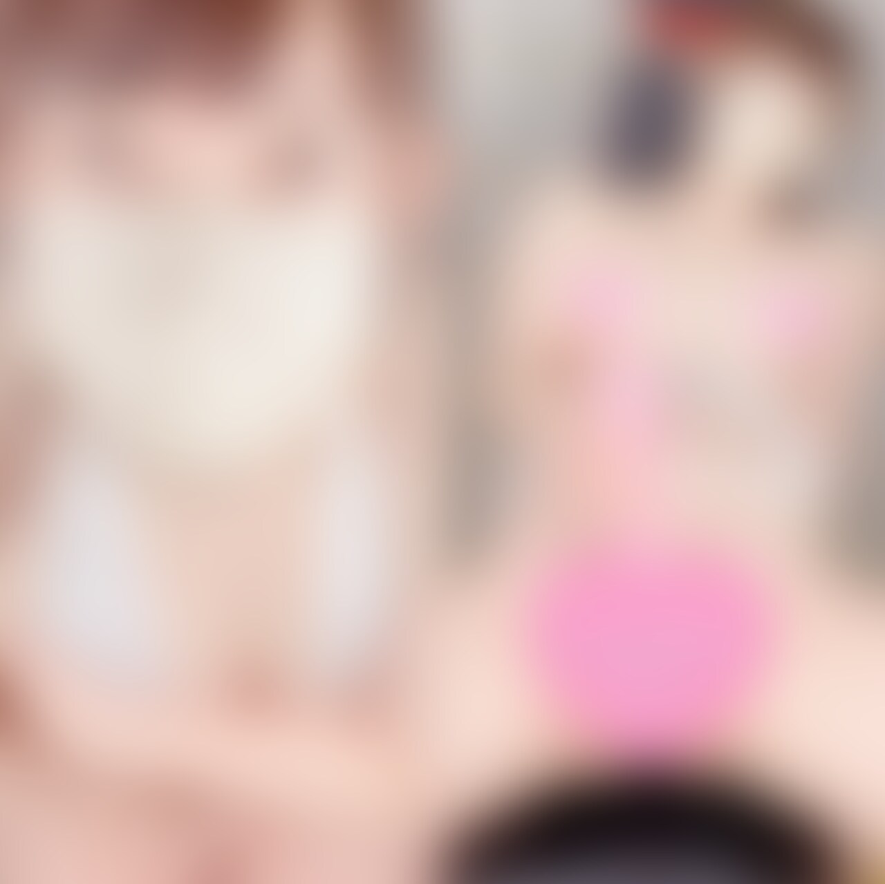 ハイレグ水着を着てカメラに見せつけながらオナニー🙈💕
見せ付けてるのに興奮していつも以上に感じちゃった💓(/ω\)
子宮をペロペロ舐められるディルドを挿入して何度も絶頂💓💦
椅子がビショビショに濡れちゃいました😓
かなりえちえちなので是非見てみてください💓 (2/2)