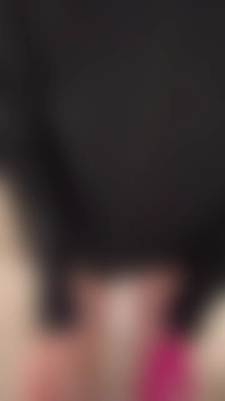 なちゃんは影響されやすいので、最近見たえち動画の内容に左右された動画を撮ったり…してるんです…( ◜ω◝ )笑
とゆわけで今回は!!立ったままオナニーです!!!!
いつものリラックスした姿勢でまったりおなにーするのもいいけど、立ったままやると何か緊迫感?を感じられて、、またなんか良いおなにーができちゃった気がします、、♡♡
色々丸出しでガニ股痙攣絶叫アクメしちゃってるんですが、、見返すとあまりにも下品で、、どうしよ、、みなさまに引かれてないことを祈ります( ◜ω◝ )💦 (2/2)
