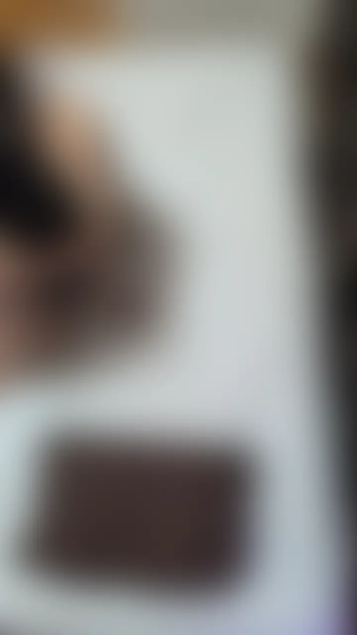 【富裕層のパーティで知り合ったランクSのCAをお持ち帰り普段清楚なのに乱れまくる】
れいな【24】
天井カメラ 裸
成功者が集まる富裕層のパーティに知り合いに連れてかれひと際目立ったれいなを発見。ハーフの顔立ちで回りと比べてもワンランク上のたたずまい。話しかけると話し方も笑顔も上品でドストライク
このランクSを落としたいと思い声をかけると笑顔で対応してくれて
ダメもとで場所を変えようと言う事で2次会のバーからまさかのお持ち帰り
よくよく聞くと何とCAだった!
そりゃそうだ上品で美人でスタイルも抜群
これはきついなと思いつつ気を付けながら話していくと
「りょうさんカッコいいですよね」とか「今日は出会えてよかった」とか言ってくるのでこれワンチャンあるなと落としにかかる
だが彼氏はいるらしい。いけるか?
でも好印象、とりあえず隙がないのでキスをしてみる
ダメですか?と聞くとダメじゃないと言うのでそのままキス落とし
手マンをすると喘ぎ方も上品笑
黒いエロ下着がギャップで萌える
フェラが絶品でびっくりした
こんなに綺麗なランクSのCAにしゃぶらせてるという背徳感
普段笑顔でフライト中上品にお客さんと接してるのかと思うとさらに背徳
そのままゴムを付けて挿入
上品なままアンアン言いながらイキまくってた
またお持ち帰りH完了
SランクCAもいけたぜ
タグ
素人 個人撮影 巨乳 変態 ハメ撮り 美乳 美女 乳首
お尻 フェラ 手コキ 中出し 騎乗位 生ハメ 顔出し
パンチラ NTR ギャル 下着 ミニスカ (2/2)