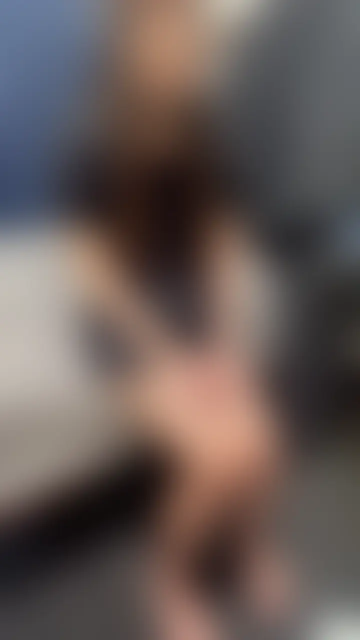 【童貞卒業プラン🎓】
童貞チャレンジVol.10
今回の挑戦者は26歳、神奈川県在住のカイザーさん
26年間彼女0人で過ごしてきた彼は、今宵童○を卒業することはできるのか!?
バキバキ童○の会社員は素人痴女の神テクを我慢する事はできるのか検証。
我慢できれば生中S○X。 (2/2)