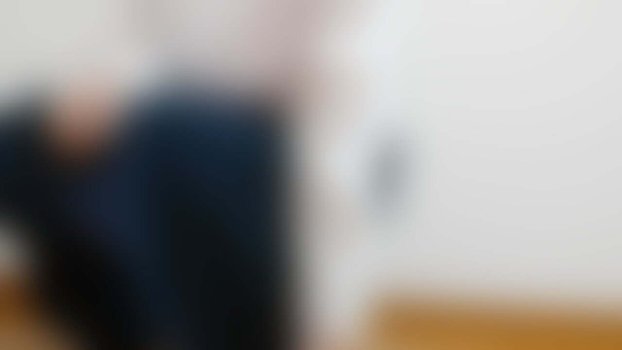 仕事終わりにムラムラ(〃∇〃)
足広げて騎乗位オナニーしたよ🙈🙈
いやらしい音聞こえてる！
フル動画は有料プランで見てね～🩷🏃🏃 (2/2)