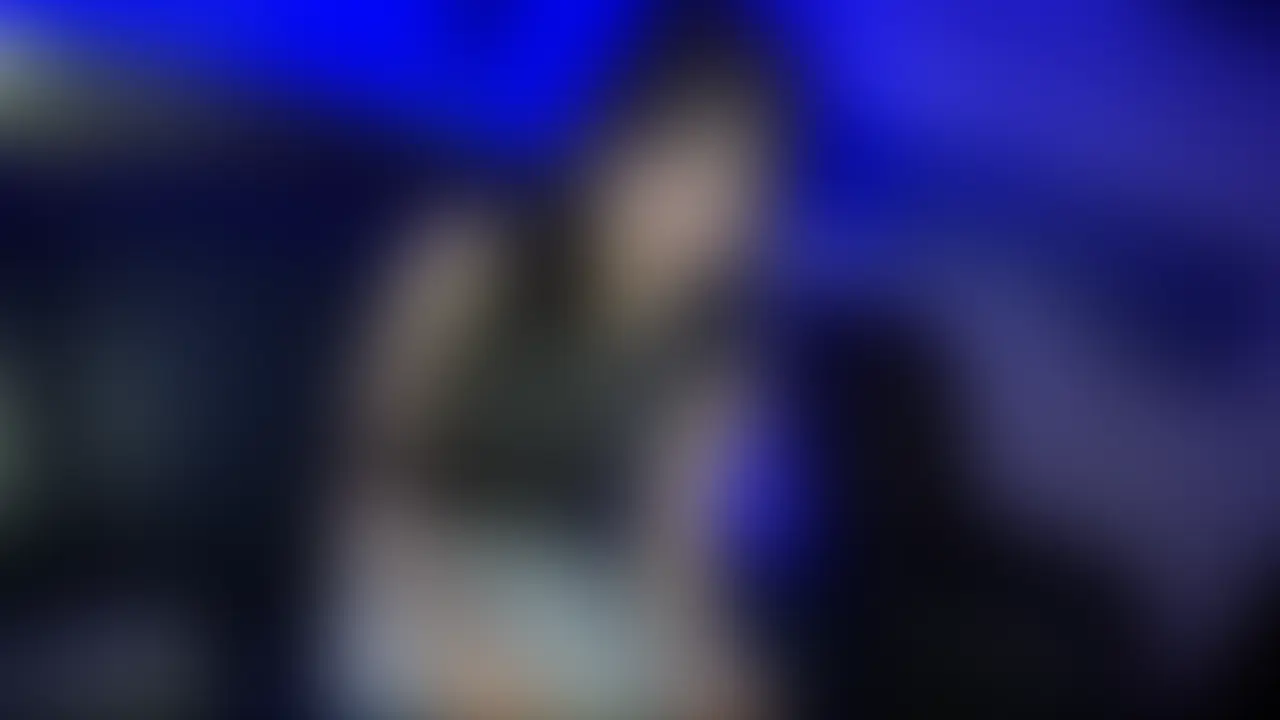 【顔出し】エッチ大好きな18歳JDちゃんと生ハメ中出しハメ撮り
最近エッチしてないって言ってたからいつからしてないの?って聞いたらもう1週間もしてないよ~って返ってきた上京したての大学1年生ちゃん。
脱がせたらもうあそこびちゃびちゃになってて恥ずかしりながらも我慢できない感じが可愛かった美少女ちゃんが大好きなちんちん入れられて痙攣しながら中イキしまくっててエロ過ぎた。。 (2/2)