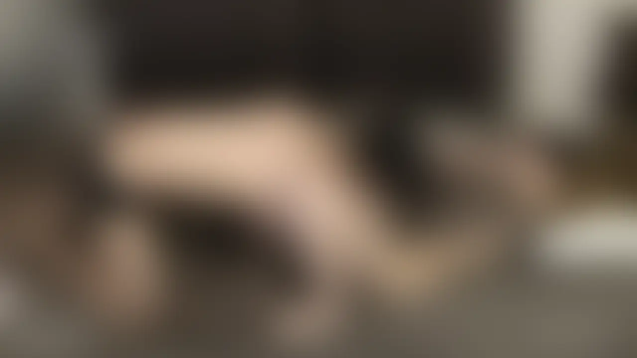 このページの「♡いいね」を押してから見てもらえるととても励みになります🙇♂️
_____________________________
前編)裸を見られるのが恥ずかしすぎて枕で隠しちゃう女の子2の別アングルです!
少しでも画質を高めるために前後編に分けています!!!
見ての通り素人感丸出しですw
経験人数は1人wwしかも明るい部屋で見られるのに慣れていない様子ww
感度が高すぎて体がくねくね動いちゃってますwww
照れ隠し可愛い、、www
前戯がメインですが少しハメも入ってます!!!
リアルな作品をぜひご堪能下さいませ!!!
_______________________
※予告なく削除する場合があります
※身ばれ防止のため顔にモザイクかけています
※当作品のモデルは成人以上である事を確認の上、了承を得て撮影しております
※当作品の映像及び画像等の無断転載、利用等は固く禁止させていただきます (2/2)
