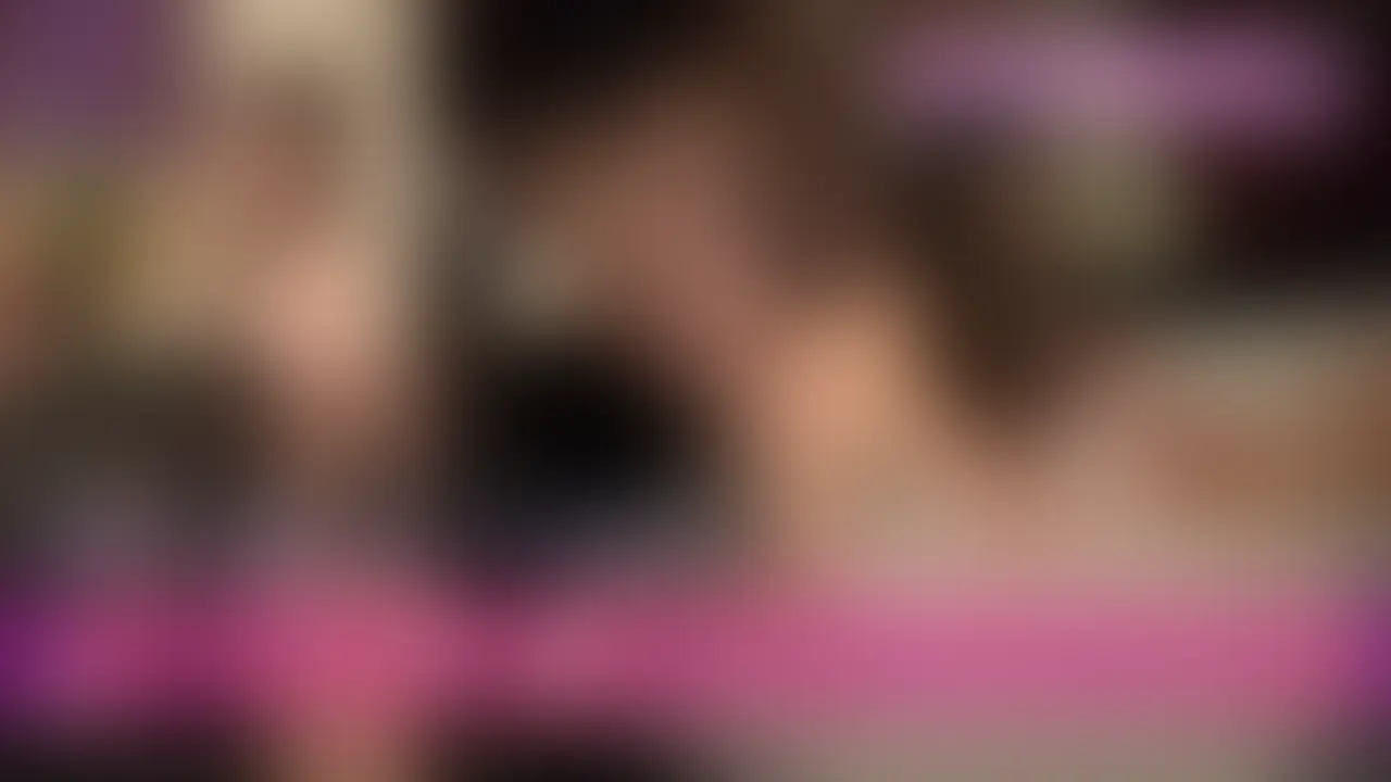交際中の彼女を大勢の男性でセックスされたりセフレをつくらせていつも色んな男性にセックスされるM女にされてみたい。内緒での行為もOKで自由に恥育されてみたい。そんな彼氏さんの願望でエッチな企画に参加しちゃいました。♀さとさん(OL)です。1度目の企画参加では彼氏さん同伴でしたが今回からは、彼氏さんの同伴無しで彼女単独で参加応募です。男達に自由に貸し出しされて・・・。今回は11人の男性のおもちゃにされていきました。彼氏さんが見ていない場で男達のセックスのおもちゃにされていく姿を見てください。 (2/2)