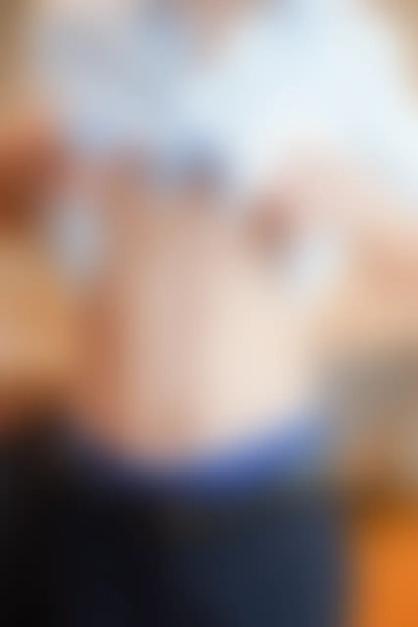 「パンツ見せたらお小遣いくれるって、ほんと……？」 sample 1