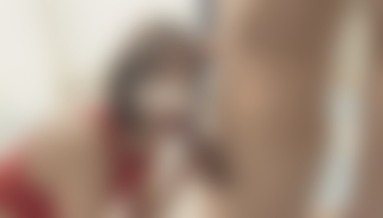 バックハグで乳首をいっぱいいじめたら、自分でディルドをスボズボ挿れて気持ちよくなっちゃうジュリ先輩😍
おもちゃで手伝ってあげたら全身ビクンビクンさせてイッちゃってた🐳💕
ねっとりフェラでしっかり気持ちよくしてくれたと思ったら、
自分から腰を振ってグリグリしてくる先輩えろすぎ…💕
締め付けがやばくて、めっちゃ突いたら我慢できずに果ててしまった🙈❤️
自ら気持ちよさを求めてしまう変態ジュリ先輩に目が離せない👀!
最後まで楽しんでね〜✨ (2/2)