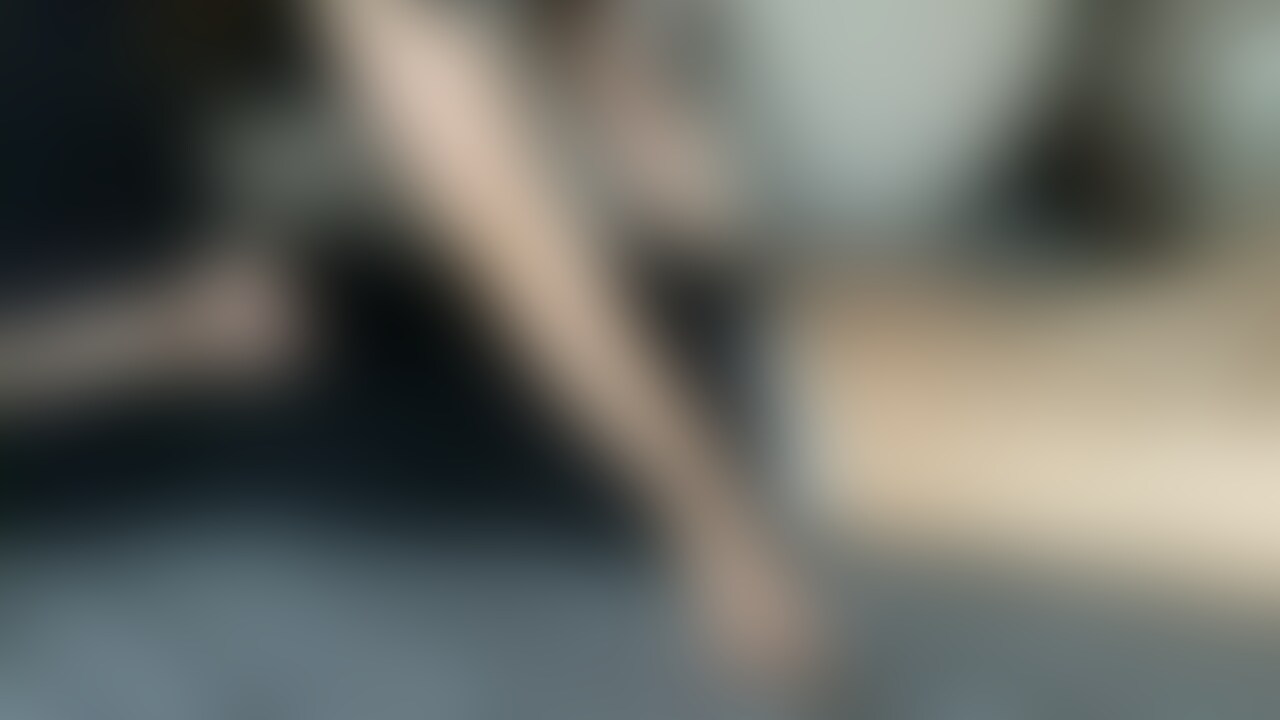 大学生君をフェラと私の得意な手こきで責めた後はTENGAでも追撃🤭
敏感な先っぽを口に含んで舌で舐めてあげるとビクビクさせて可愛い声出して喘ぐの♡
全身敏感だからおへそ舐めるだけで感じてるの可愛いね🐰ྀི
口でジュポジュポフェラされるのが好み?それとも手でしこしこされるのが好き?TENGAでズボズボされるのが好き?🫢
もう壊れちゃえばいいのに♡♡
寸止め頑張ってたのに我慢でき無くなって思わずルーインド射精しちゃう位の雑魚ちんだもんね^ ^
こんなんじゃ私満足出来ないからしっかりと2回イかせて射精してもらったよ♡ (2/2)