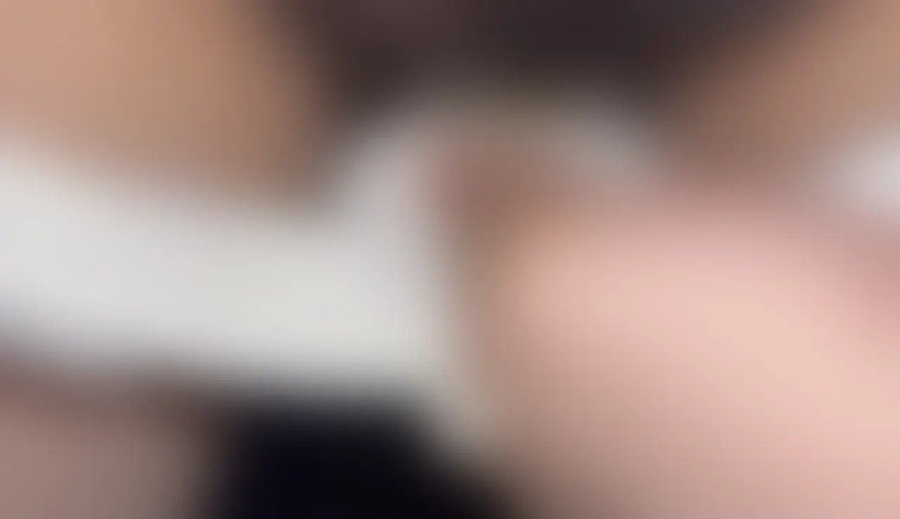 ぽぽぽ🌼(🥰女子大生の下着姿🥰)「ぽぽぽの今日のパンツです🥰🥰 脱ぐ前のパンツ😅😅 クロッチ汚れはプラン加入で見れますよ🥰」の投稿サムネイル