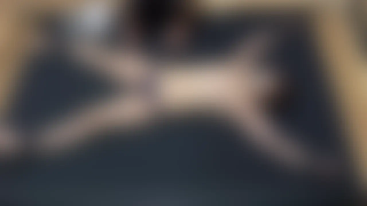 完全素人白ギャル
【七瀬亜美】ちゃん
今回は生け贄型くすぐり専用X字拘束ベッドで
全く動けなくして
ローションを使って
くすぐり倒しました!
指先の魔術師の13分間のくすぐり!
敏感体質の七瀬亜美ちゃん!
くすぐる度にビクンビクンっと波打つ
身体がとてもエロい!
足をガクガクさせて
反応してくれています。
足裏は足裏ブラシを使って
くすぐりました!
漏れ出るような声、、、
たまらないです!
ぜひご堪能ください。 (2/2)