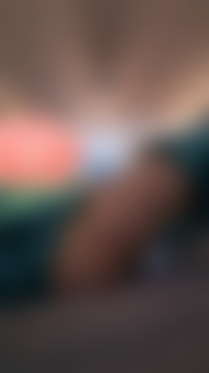 中と外、二刀流自慰🍓
※雑編集ですが声と音はちゃんと入ってます笑
※約1分後モザイク取れます👀
中用はローション使ってます! (2/2)