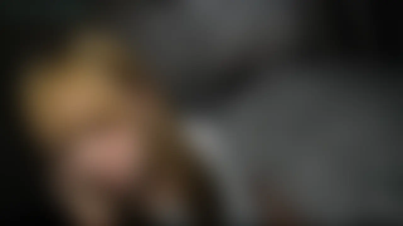 【顔出し】4年ぶりに戻ってきたセフぴにこの４年間離れてたお仕置き中出しセックスしてきた時のハメ撮り。

4年前お泊まりした時に僕がキスマだらけにしたら嫉妬した元彼と復縁して会わなくなったセ⚪︎レちゃんが僕とのセッ⚪︎ス忘れられなくて戻ってきたから壊れるまで犯してわからせてきた。

イくの我慢できなかったら罰ゲームでゴム外して中⚪︎しね？って提案に自信満々でOKしたのにチョロすぎて結局大量に中に出しされて喜んでた変態ちゃん (2/2)