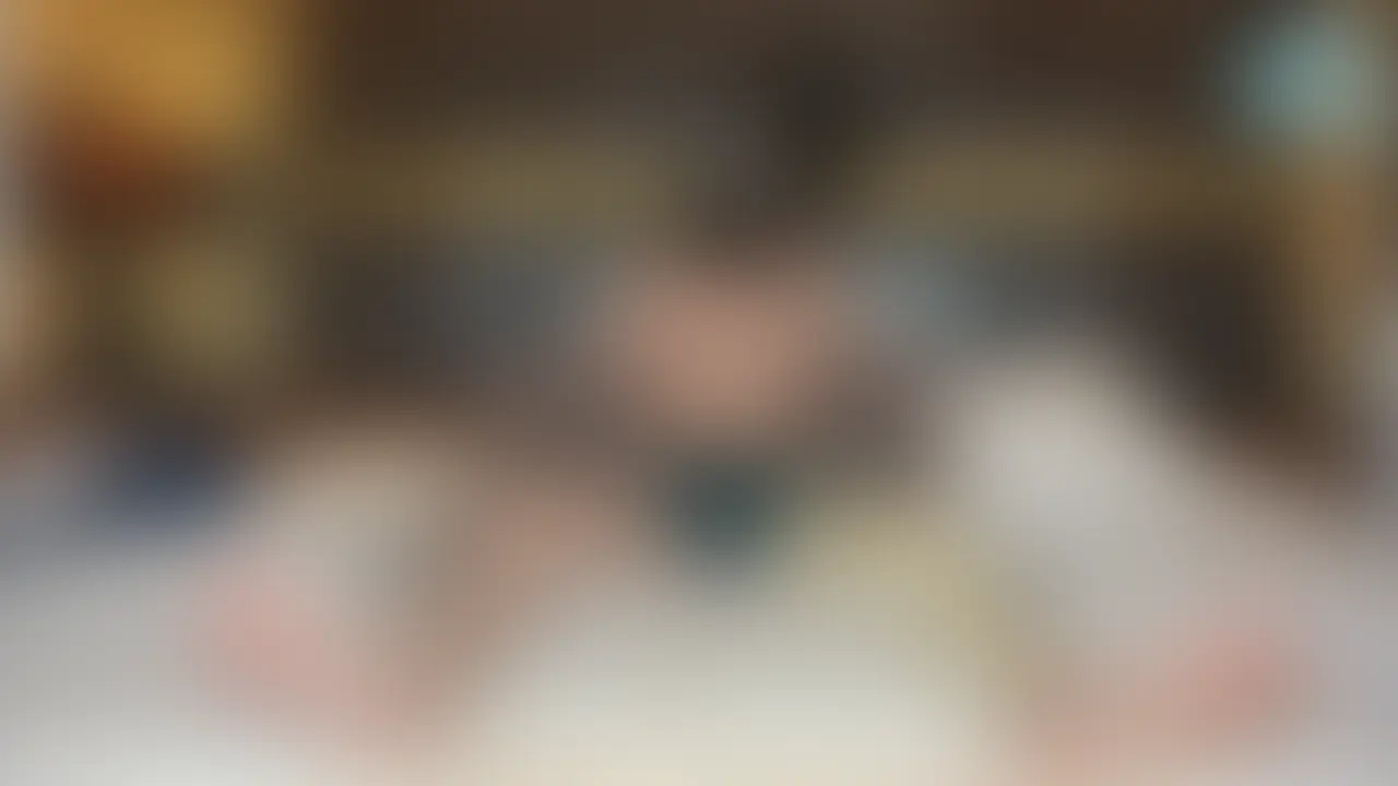 ※過去作再編集
24歳/出会い系/どM/足元&主観アングル/おまけシーン付き
🙇ご協力のお願いです🙇♀️
いいね❤️や些細なコメント✍️でもいただけると活動の励みになるのでぜひご協力お願いします!
2回目の登場、Xの出会い系(性◯マッチン)で出会った京都産のドMな女の子。
過去作はこちら⬇️
https://myfans.jp/posts/e683e4d6-258f-4e9d-8dd0-eeee74838981
今回はパンストをつけてセックスしたいとお願いしたら、快くOKしてくれました。
パンストから透ける肌と下着がなんともエロい、、
そんなパンストフェチの方へ、、
最後にはおまけシーンがあるのでお見逃しなく!
ぜひ本編をご覧ください! (2/2)