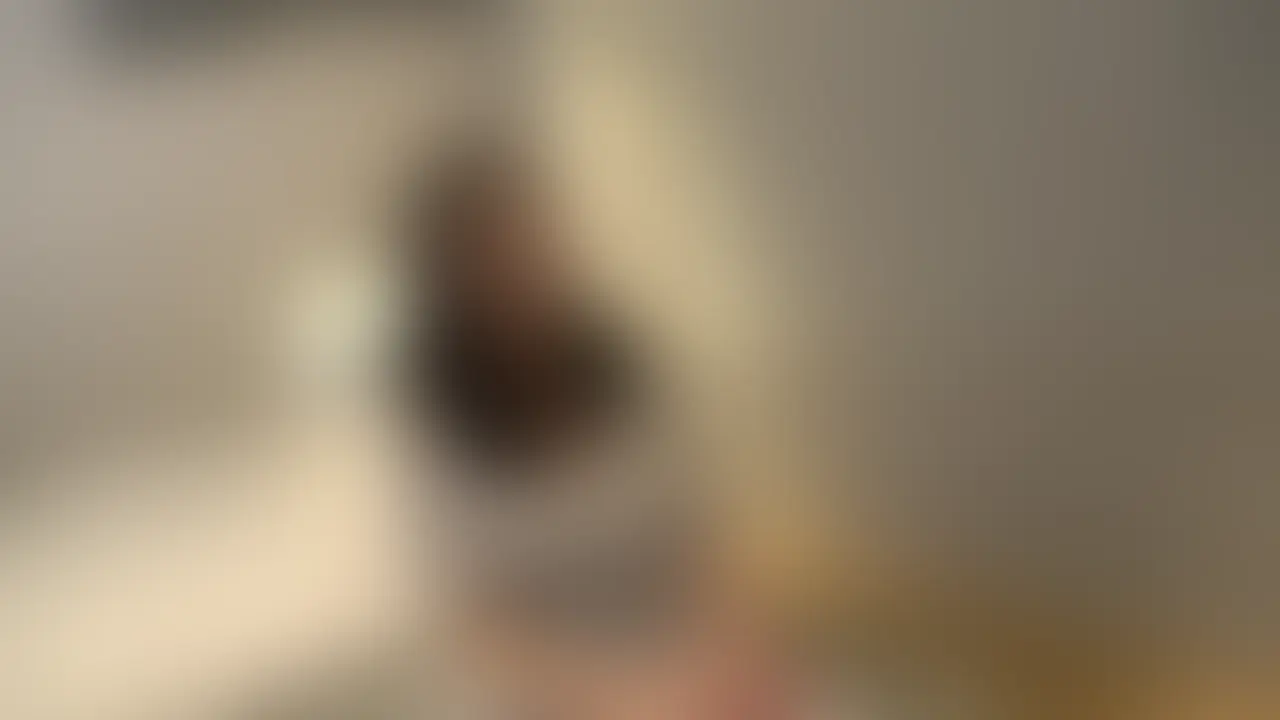 708号室
入居者情報

［お名前］
えりかさん

［年齢］
24歳

［ご職業］
美容部員

［おっぱいのサイズ］
Gカップ

［条件］
満足させてくれるテクニックのある方

［備考］
潮吹き体質/欲求不満 (2/2)