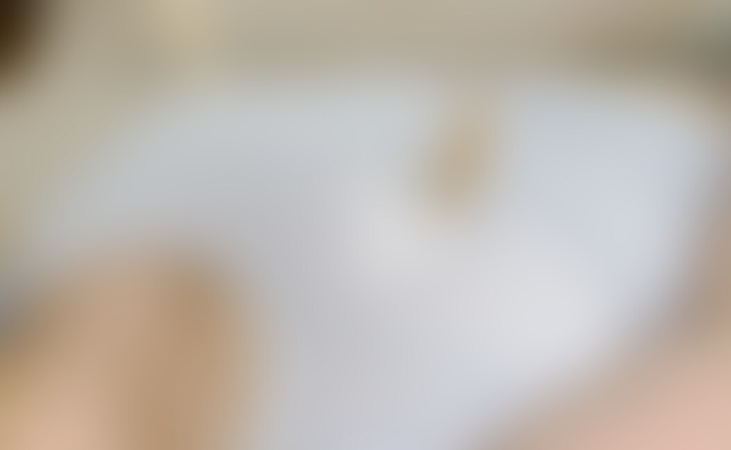 洗濯バサミで乳首いじめながら電マオナニーだよー。感じちゃって身体が赤くなっちゃった(ノ≧ڡ≦)☆ (2/2)