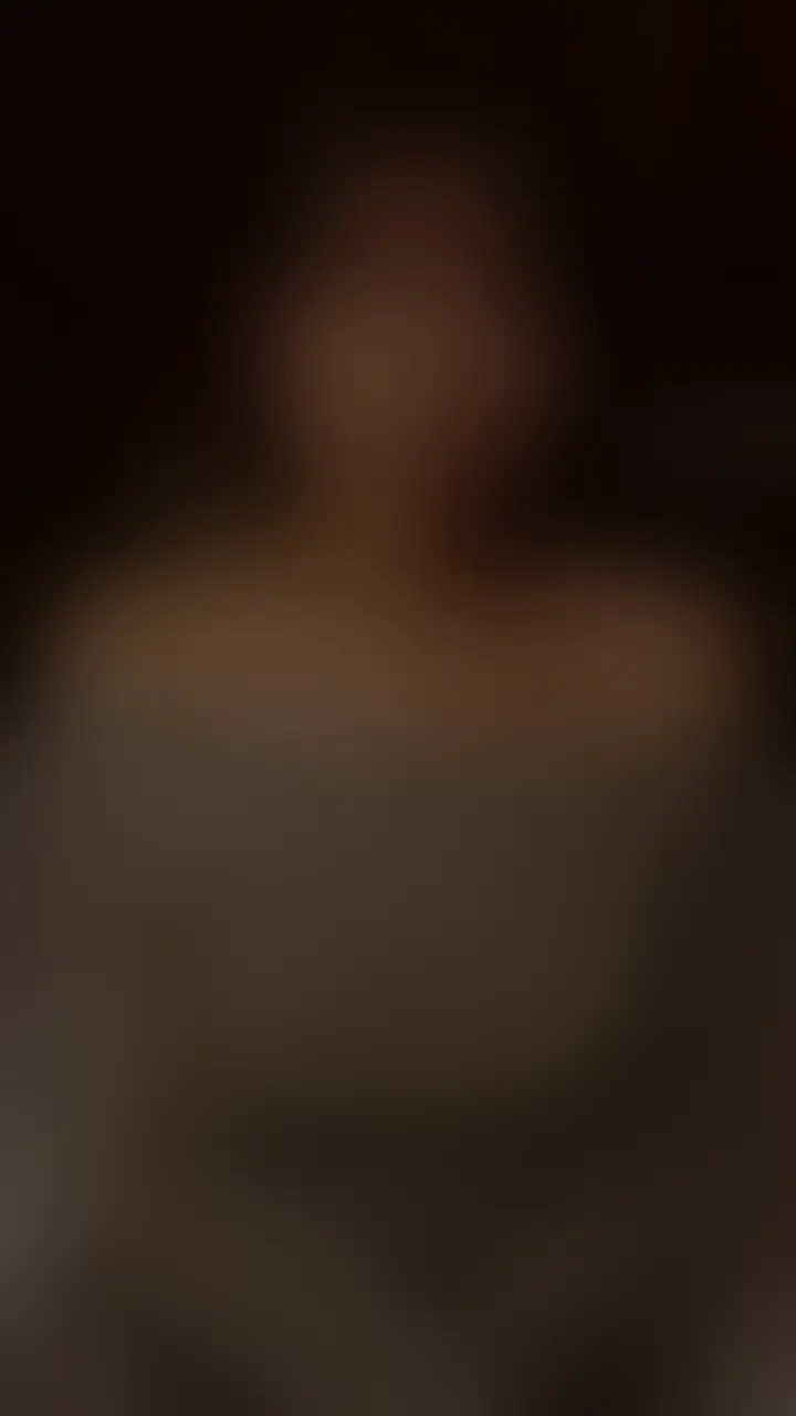 こんばんは🥰
更新お待たせだよ~っ💦
いつもマイペースな私を優しく
見守っててくださり本当にありがとう♡
皆のおかげで苦手な編集なども頑張れています🙇♀️
先日アップした「花魁写真集❤️」
はじめてのコスにお披露目緊張したけど…
とーってもご好評いただき、嬉しかったよ~😭
みんなからのコメントに、ホッ😌💭
べた褒めに思わずニヤニヤ❤️
さて、今日はいよいよ花魁動画編🎥
お待たせしてしまった分? かなり…
かなり濃いぃ内容になってると思います//////㊙️
今回のテーマは「接写♡」
ももちのおっぱいや、秘部を舐めるように
どあっぷで堪能してもらえる内容だよ。。💞
長編フル15分06秒✨️
それと…
今回……じつはもの凄い勢いで
吹いちゃってます💦💦💦お潮。。。
ガラスに向かって大量のゲリラ豪雨💦
ある意味、問題作?!/////////
詳しくは恥ずかしいので、、
下までスクロールして
無料サンプルをこっそり見てね|ω・`)つ💞
いっぱいいっぱい吹いちゃって
ごめんなさい。。💦
一緒に気持ち良くなって貰えたらうれぴ///💞 (2/2)