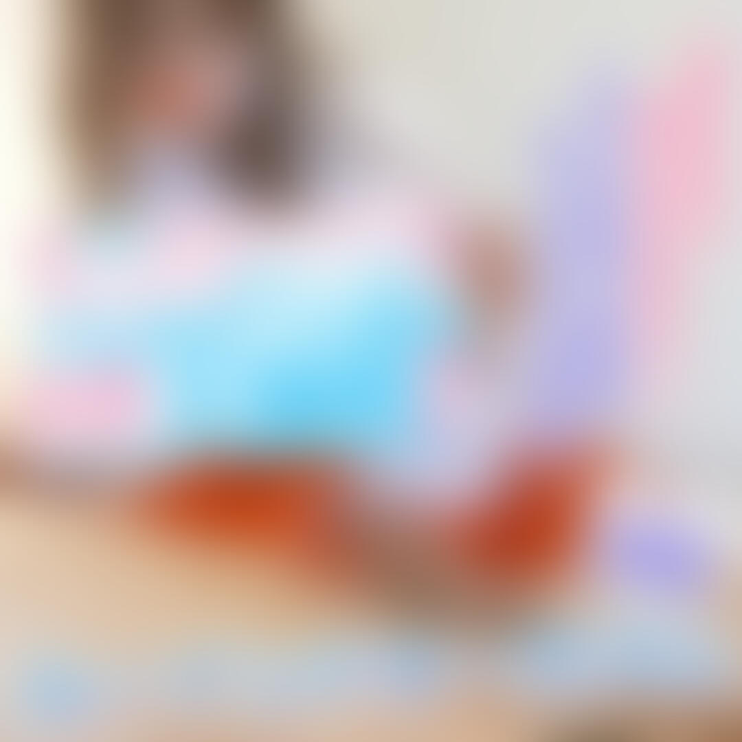 バックナンバー62(ルーインドオーガズム3回・気持ちいい射精)
出したい?
出したくない?
どっちもやんなあ、どっちにしよかな。
ほらもう一回寸止め、あかん、あかん。
あかんけどもう一回。
めっちゃ漏らすやん。
止めたのに気持ちよかったん?
超もどかしそう。
ちゃんとイかせてもらえなくてもどかしいなあ。 (2/2)