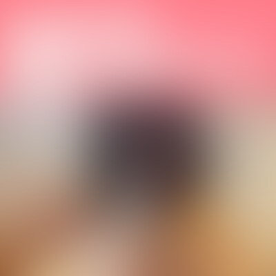こんな店員がいたら毎日通いますよね！
明るくてニコニコしながら包茎いじりされたらたまらない。

両手でシコシコしてもらい手の中でドピュ。
最後に包皮に指を入れて包茎ピース！ (2/2)