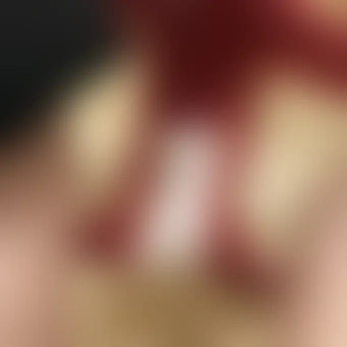 るる👙(🥼看護師目指す女子大生💉)「今日のルルの脱ぎたてパンツ🥰」の投稿サムネイル