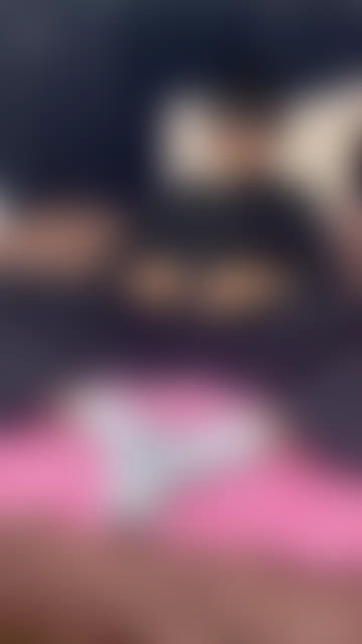 ノンケの友達がオナニーしてます笑コスプレしている大学の友達です笑最後まんこに中出しさせてくださいって言って射精します笑 sample 1