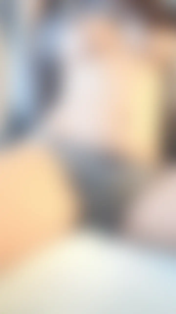 ニットめくっておっぱい見せつけながら、あそこに電マ押し当てていっぱい気持ちよくなりました☺️🩷 (2/2)
