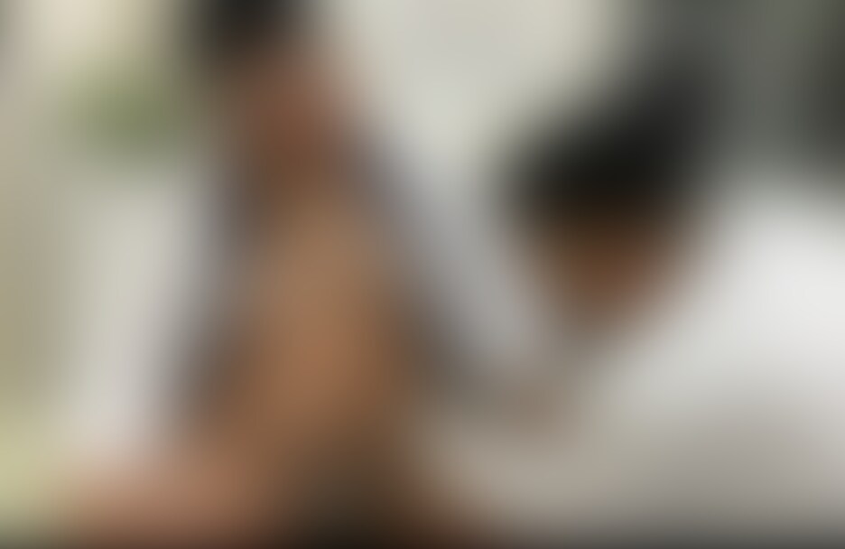 祭りの最中、体調を崩した褌熊が病院へ。 sample 1