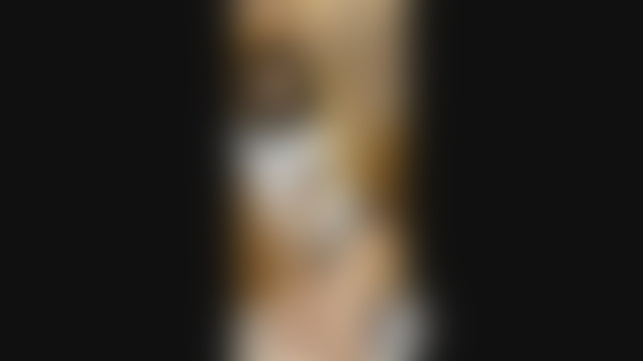 キスだけですぐに濡れちゃう💘

【あやちゃん】とのガチなハメ撮り作品！！

リアルを追及するために演技、台本などは一切ないです！

感じやすい敏感ボディに、

キスしただけで目がトロンとして

スイッチが入っちゃう💘

フェラも大好きだけど、挿入することが

一番大好き🥰

いっぱいSEXを堪能しました！

激シコな作品となっております！！

当作品は事前報告なく、
削除する可能性もあるので、
ご購入はお早めに！！ (2/2)