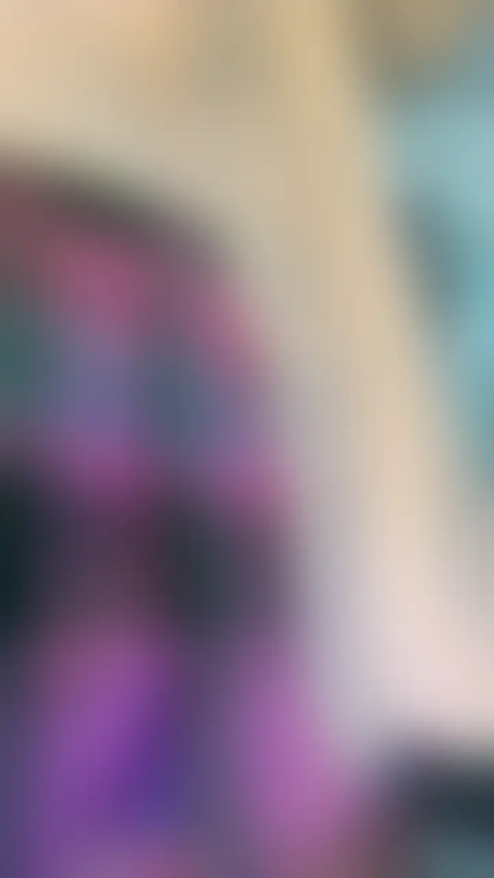 初顔出しオナニーです😖
正直おまんこ見せるよりも恥ずかしくてもうずっと恥ずかしい顔してます…😖💦
太もも・お尻・お腹・脇・乳首　割と全部見れると思います💖
パンツは脱がないでしますが、シースルーのピンク可愛いパンツを履いてます。ちょっと透けてる？

イキ顔見せるの恥ずかしかったけどがんばったよー見て欲しくて。。ムラムラムラ
もっと慣れてきたら、汚いオホ声出しながら白目剥き出しでイクとこ見せたい〜まだ今回は控えめだけど許してねっ (2/2)