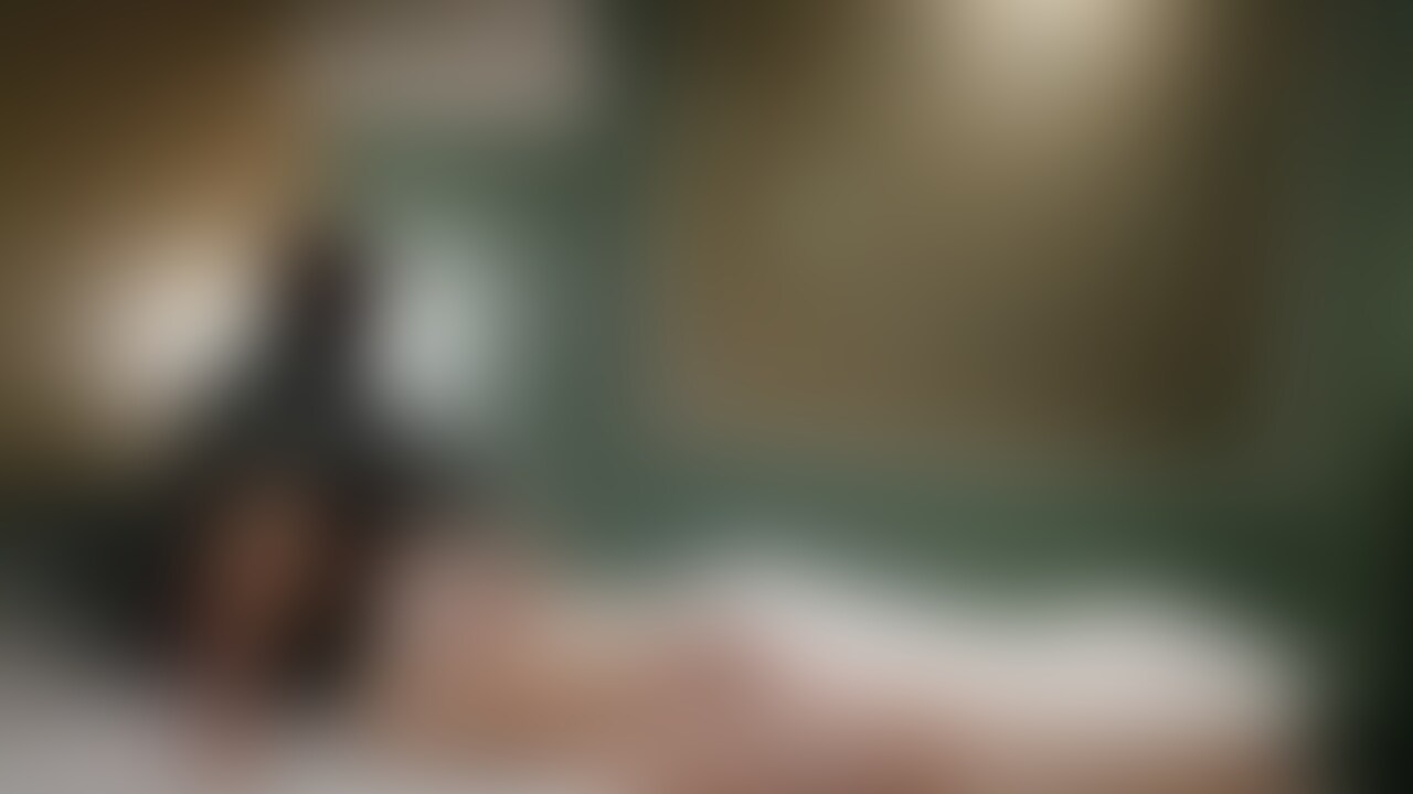 18分47秒
新規の方です。髪の色からSっ気がにじみ出ておりました…。
かったるそうに股間責め、手コキ、踏みつけ、ギリギリ顔面騎乗、セルフ射精になります。
地雷系の女性が好み、かったるそうに責められるのが好き、素人の女性が好き、という方におすすめの作品になります。 (2/2)