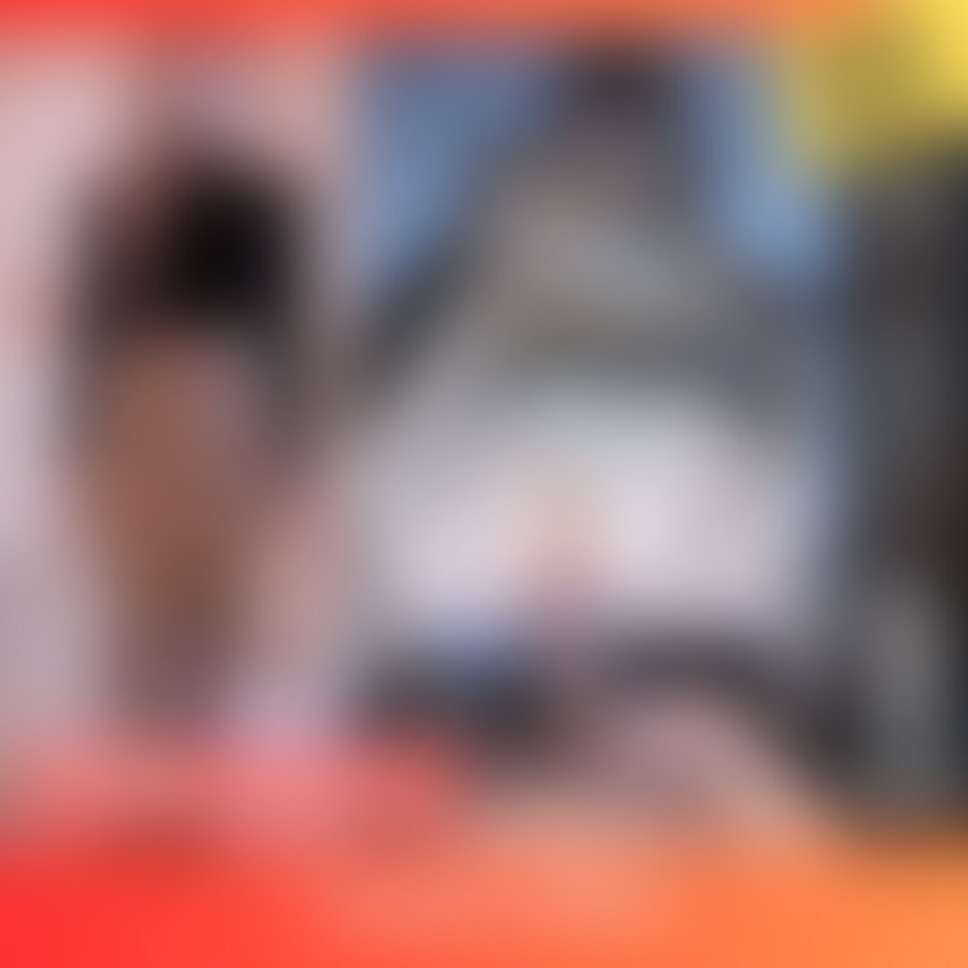 またしても逸材発掘です・・!
テニスサークルの1つ上の先輩と付き合う都内のガルバでバイトするJDが、「彼のエッチじゃ物足りなくて・・」と施術を受けに来てくれました。
サンプル
https://myfans.jp/posts/0c4655ef-24a9-412c-82f8-3f9940520155
カウンセリング
https://myfans.jp/posts/0b510a46-1519-4c7b-b8e7-822ebd284725
1年ほど付き合ってる彼は、同じ大学のテニスサークルの一つ上の先輩で、サークルの中ではまじめで落ち着いた存在らしく、彼からの告白で付き合ったとのこと。
施術を受けに来てくれたこのお○○○さんも、見た目はやや派手でしたが、話してみるととても純朴で、経験人数もそんなにいないという、なかなかお似合いのピュアカップル。
週3回くらい会ってて、とても仲良しらしいんですが、実はセックスには満足できてなくて・・・
「彼のエッチは普通だし、さっさと挿入してすぐイっちゃいます・・外でも中でもイけたことありません」と話してくれました。
実は、彼女は応募フォームに、結構ハードな願望を書き込んでくれてました。
「めちゃくちゃ焦らされた後にイラマとか○○○めながらぐちゃぐちゃに〇されたいです。何も考えられなくなるくらい〇してください。よろしくお願いします…!」
カウンセリングでも落ち着いた、おとなしい印象すら見せる彼女が、初めて会ったマッサージ師に性感開発されて、秘めてた欲求を解放しまくる様子ぜひ本編で見てください。
快楽に負けて、彼より大きいとか彼より気持ちいとか、彼氏に謝りながら生挿入をおねだりして、イキまくる様子はどシコかったです・・
※動画で施術している爆イキ開発オイルマッサージは、こちら↓を読めばできるようになります。
https://tips.jp/u/tooma_tokyo/a/15minorgasm
【編集後談】
毎回どんな人が来るのか、どんな結果になるのか緊張しながら施術していますが、今回も素人ならではのリアリティ溢れる映像になりました。
やっぱり人生で初めて中イキを覚えた瞬間ってエロいですよね・・まだしばらくはやめれそうにないです。
引き続き素人個人撮影でしか見れないドラマやハプニングを楽しんでください。
次回は以前彼氏を連れてきた美容部員さんがメンエスで副業始めたって聞いたので、突撃してみたら・・・というお話です。
完全に想定を超えるエロすぎる展開になりました、楽しみにしててください。
この動画が良かった!という方は、ぜひいいね&ブクマで応援お願いします! (2/2)