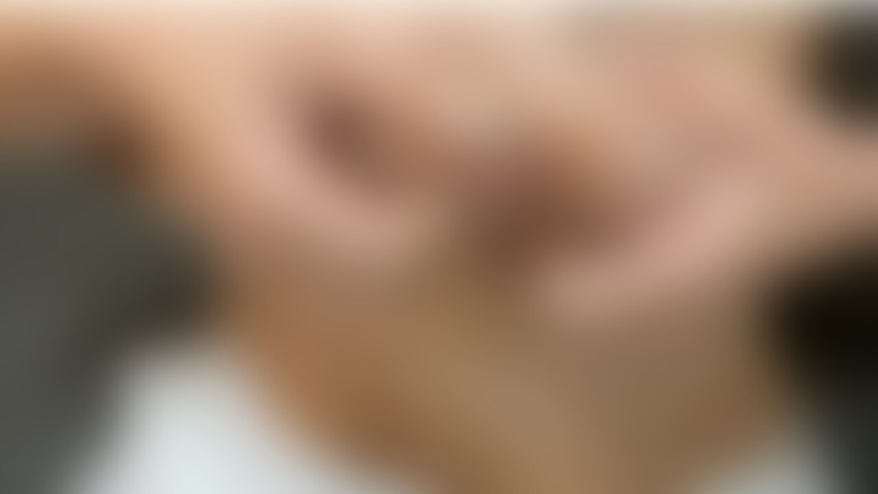 今回はおっぱいマッサージに挑戦しています❣️
気軽にリクエストも送ってね(❁´◡`❁) (2/2)