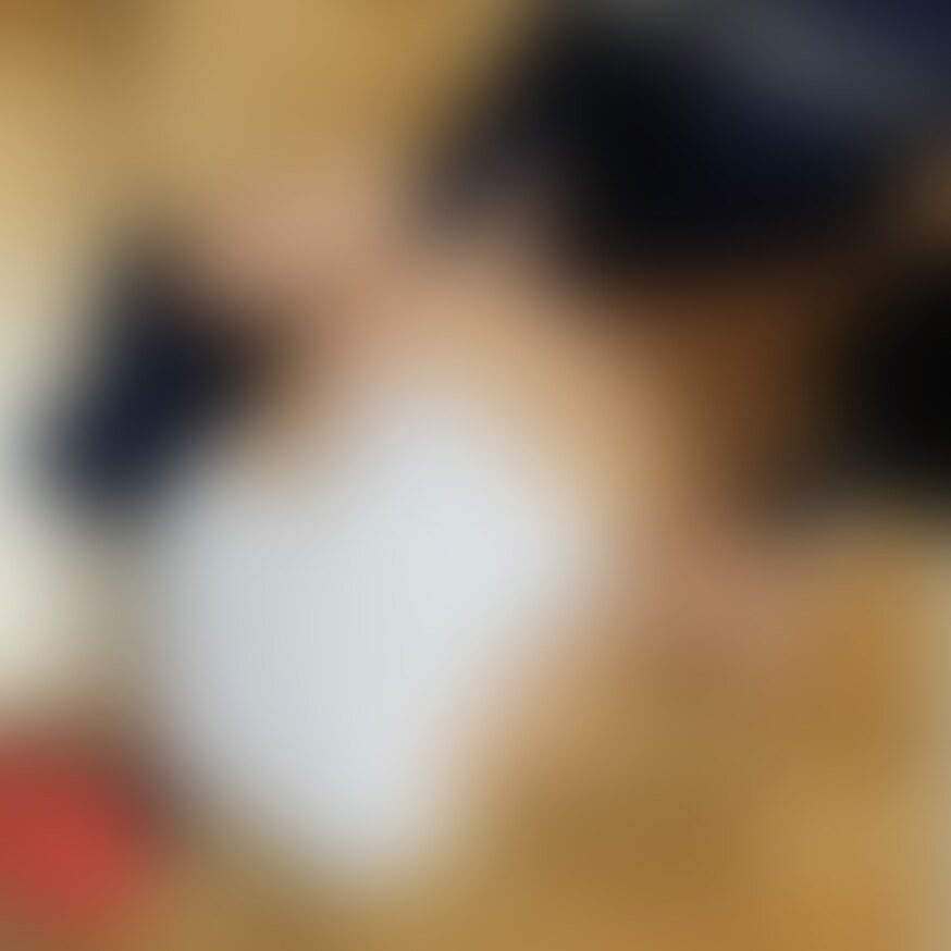 教室で保健の先生と1対1で授業！？😌 sample 1