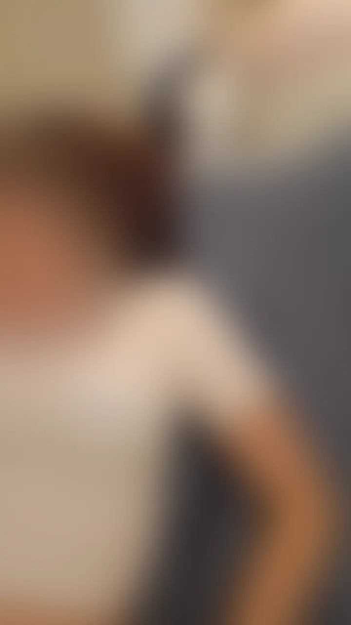 エロい空気を、持ち前の明るさでごまかそうとしてくるの可愛すぎて、
いじめたくなってウーマナイザー当て続けてみた。
感じるたびに表情崩れて、たわわ乳がタプタプ揺れるのGOOD、、、
【本編顔出し5月1日17:00公開】
20歳なりたてJDに数年前まで着てた制服を着せて満足するまでハメまくりぶっかけ。
たわわおっぱいと、ヌルヌル至高のキツマンに心躍る夜。 (2/2)
