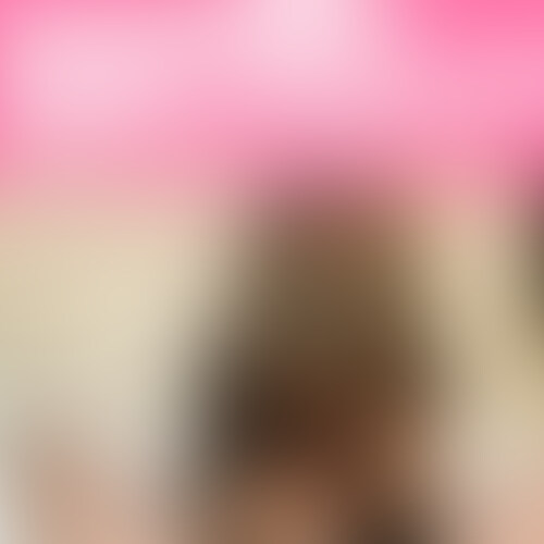 同じ会社の同僚が仕事終わりに唾液たっぷりの手コキしてくれた。

いつもは仕事場で会ってるだけだったのに今では、会社では秘密の関係。

マスクをずらして唾液を垂らす姿がめちゃくちゃ興奮する！

今だけ単品580円販売中！ (2/2)