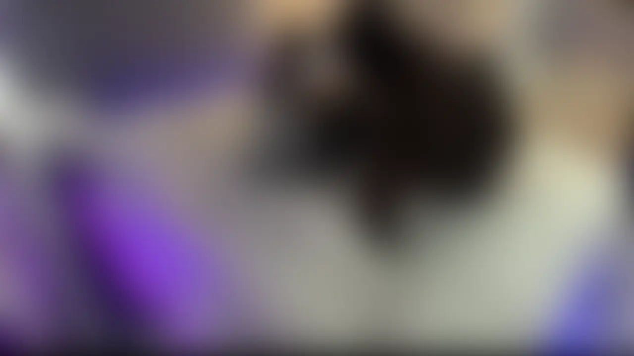 旦那と過ごしている間に不倫男をホテルに待機させる人妻‼️
旦那にバレないように急いでホテルへ💕
シャワーも浴びずに愛し合う2人🥰
中出し大好きな不倫男は我慢してた分人妻の中に放出💦 (2/2)
