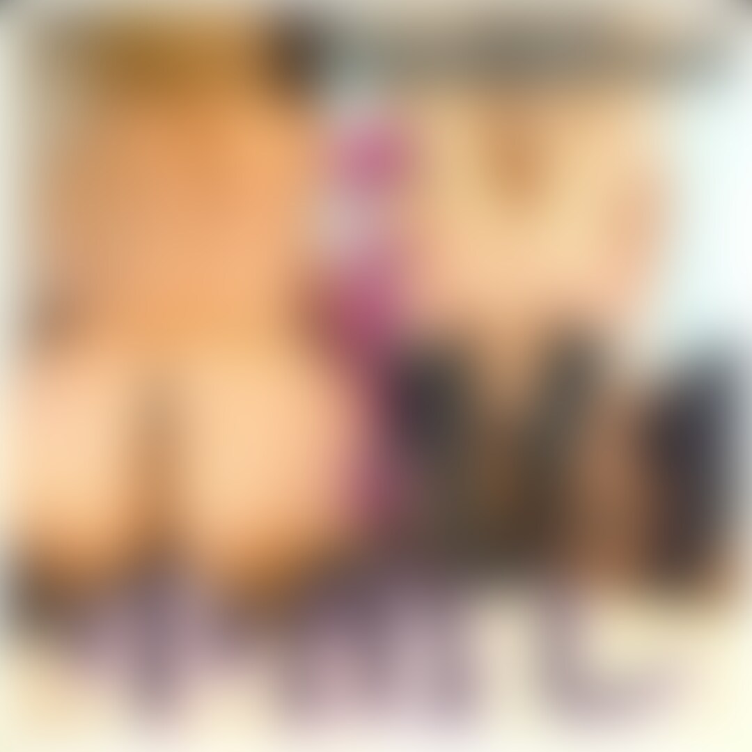 衣装はファンの方から頂きました!素敵な動画ができましたありがとうございました!
この日は、生理前でものすごくムラムラ・・・とにかくちんぽしゃぶりたい!精子をまんこの中に出されたい!欲に襲われ、セフレを呼び出し中出し誘導しました。
ボンテージの衣装はいつもより興奮を誘ったみたいであいりも興奮しちゃった! (2/2)