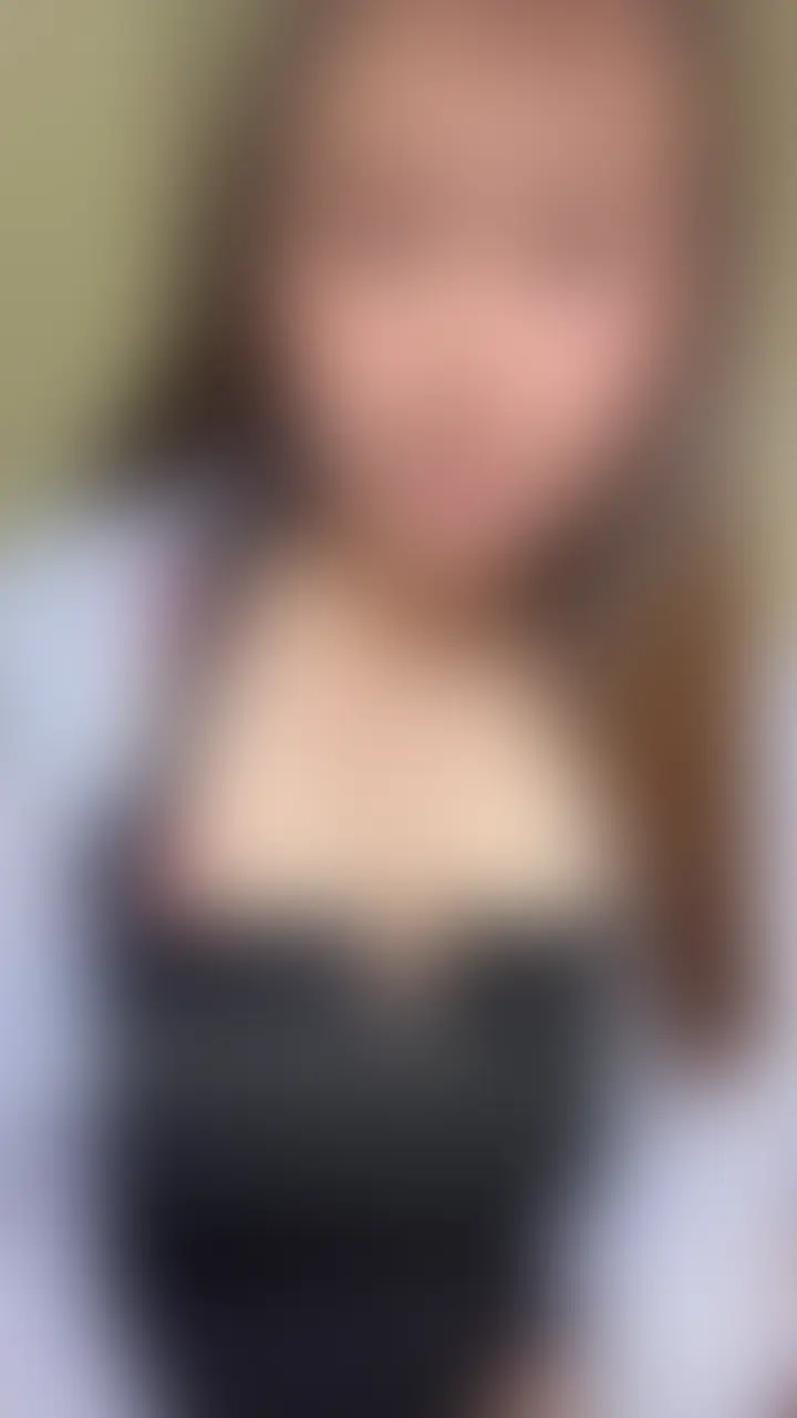 オモチャで1人遊びしてみたよ❤️

奥まで入れると気持ちいい‥

でも本当はおちんちんが1番気持ち良いんだよ？

さきの中に入れてみたい？❤️ (2/2)