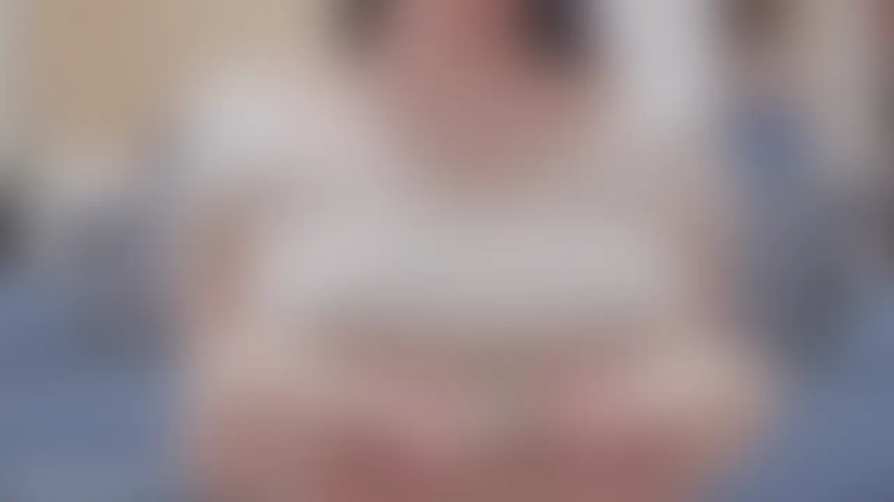 今回の投稿は、運動を頑張った日のご褒美乳首オナニーの動画になります✨
このときのお胸の形…まん丸でえっちではないですか?😳思い切り揉んで欲しくなっちゃいます…
着衣越しでも直でも、とっても気持ちよかったことをよく覚えています🙈(よだれの量で気持ちよさ度合いが大変分かりやすく表れているのでぜひチェックしてみてください🩷) (2/2)